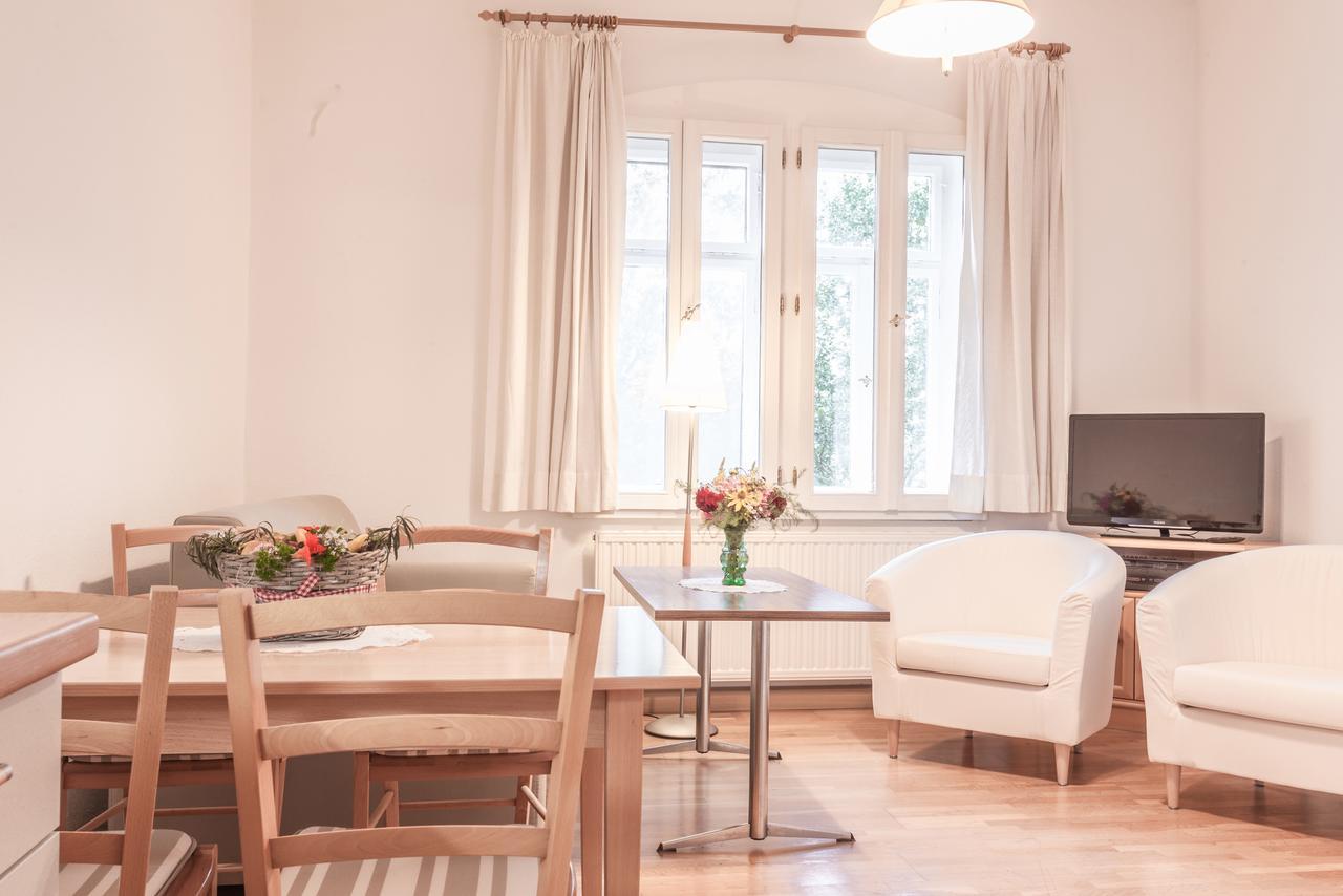 Gaestehaus Villa Rose Durrrohrsdorf Δωμάτιο φωτογραφία
